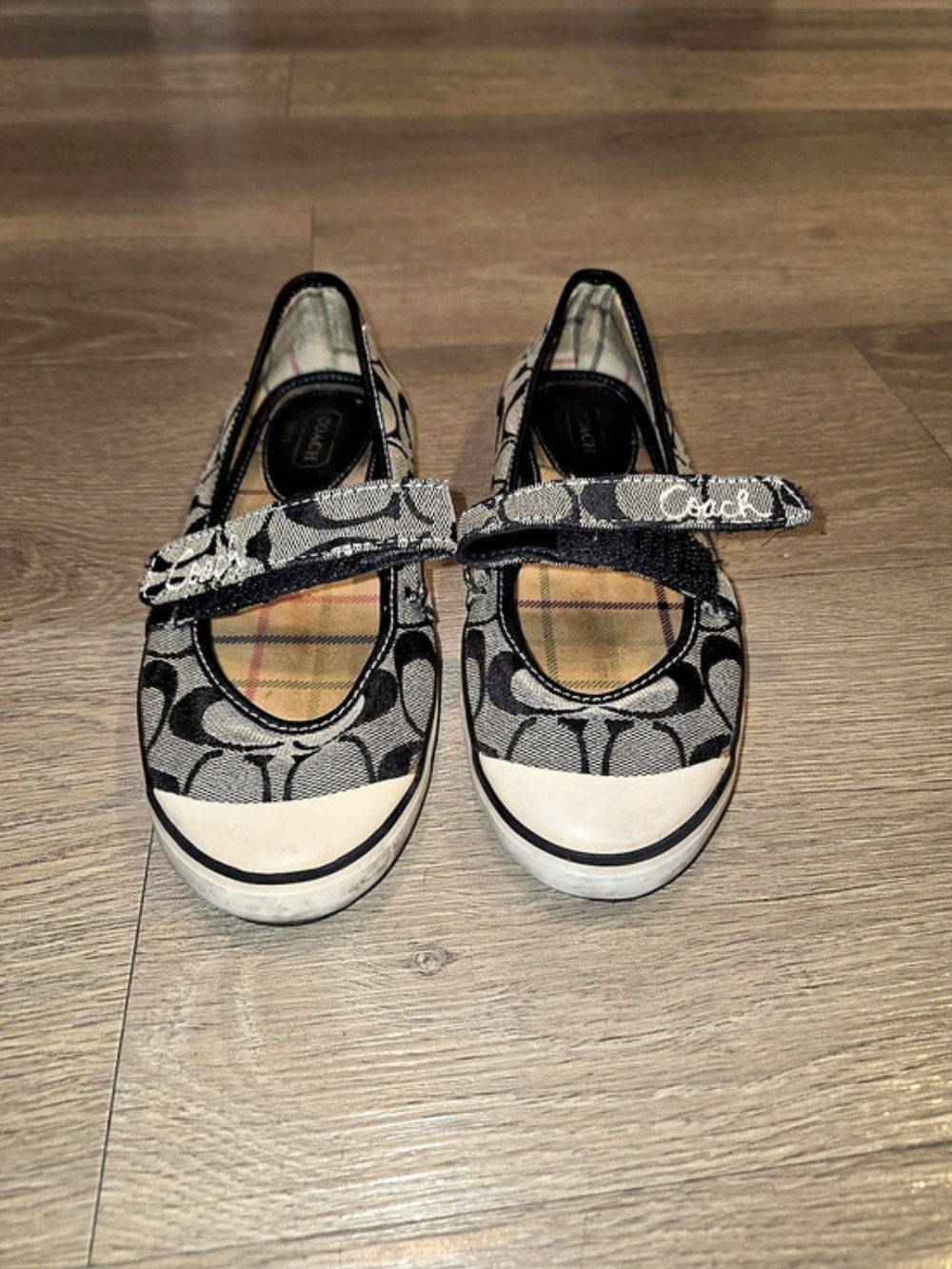 Coach Vintage Signature Judey Mary Jane Ballet Flat Flats Black & White